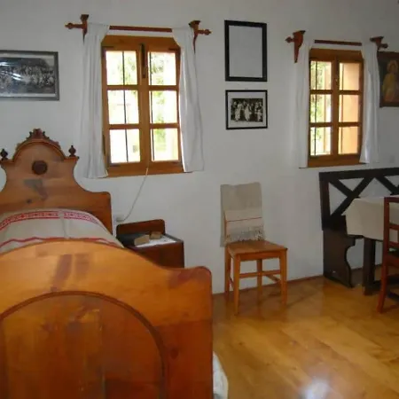 Balajceva Domacija - *